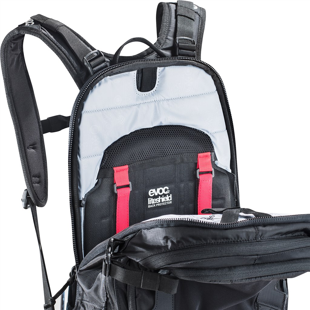 Evoc - FR Trail Blackline 20L Backpack - black