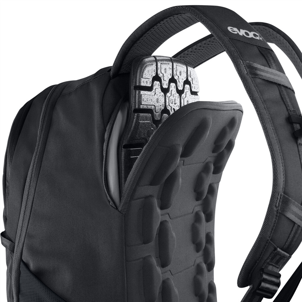 Evoc - Commute Pro 22L Backpack - black