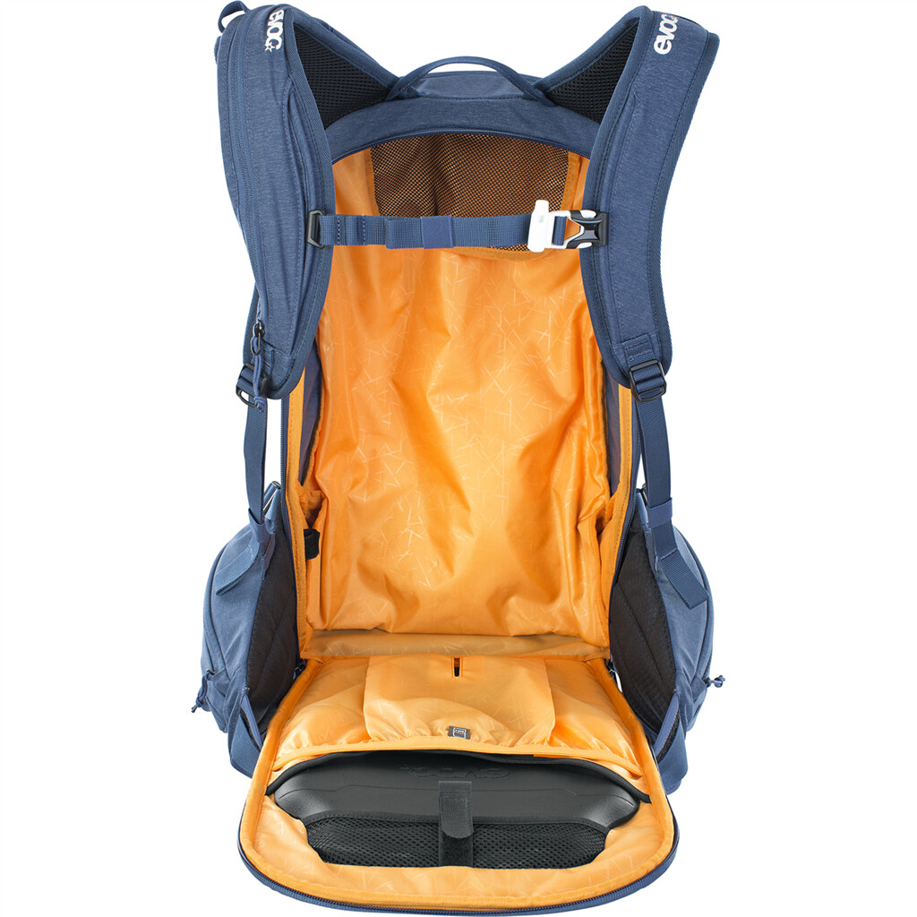 Evoc - Line Pro 20L Backpack - denim